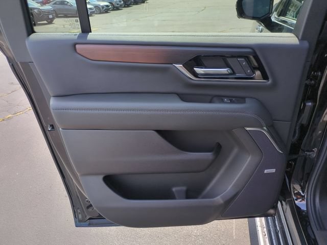 2026 GMC Yukon XL Denali - Photo 28