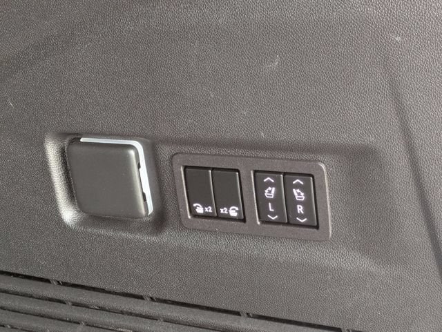 2023 GMC Yukon XL Denali - Photo 39