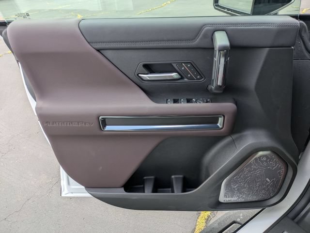 2026 GMC HUMMER EV 2X - Photo 11