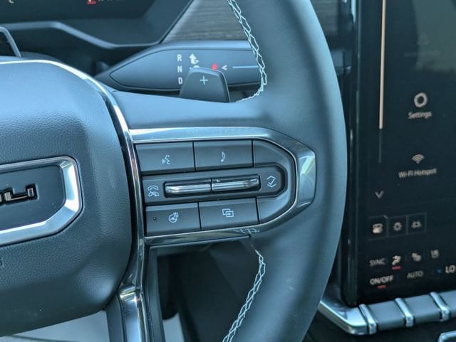 2026 GMC Acadia Denali - Photo 17