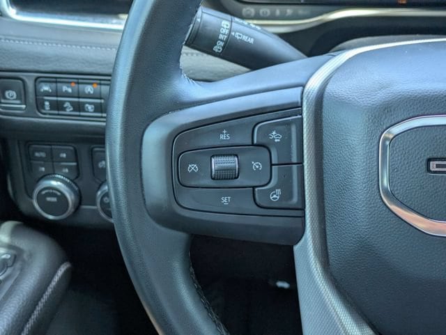 2023 GMC Yukon XL Denali - Photo 18