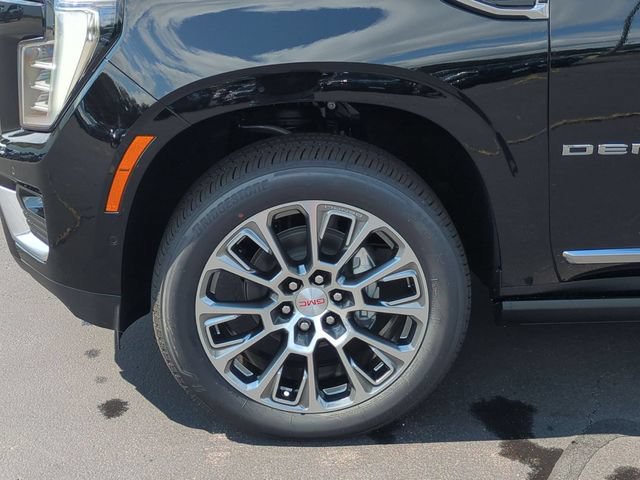 2026 GMC Yukon XL Denali - Photo 10