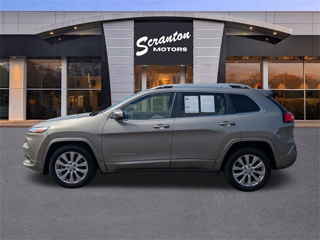 Used 2017 Jeep Cherokee Overland with VIN 1C4PJLJS7HW604487 for sale in Vernon, CT