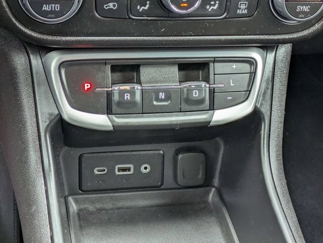 2024 GMC Terrain SLE - Photo 25