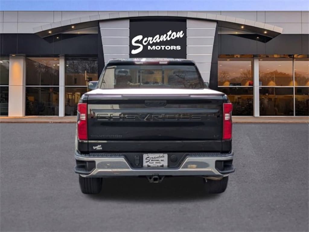 Used 2022 Chevrolet Silverado 1500 LT w/1LT Truck Crew Cab