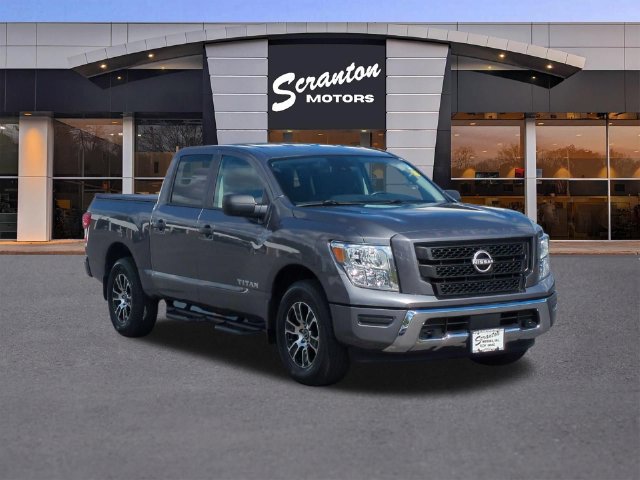 2024 Nissan Titan SV - Photo 7