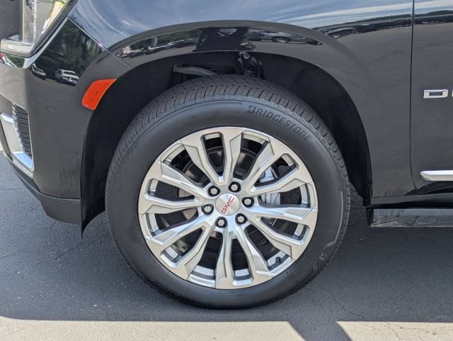 2023 GMC Yukon XL Denali - Photo 12