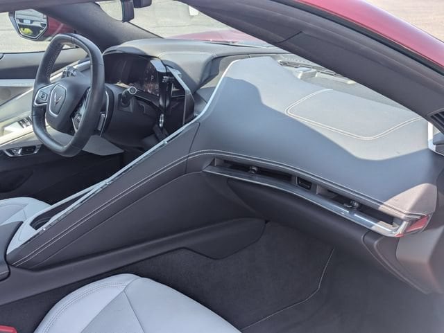 2020 Chevrolet Corvette 2LT - Photo 28
