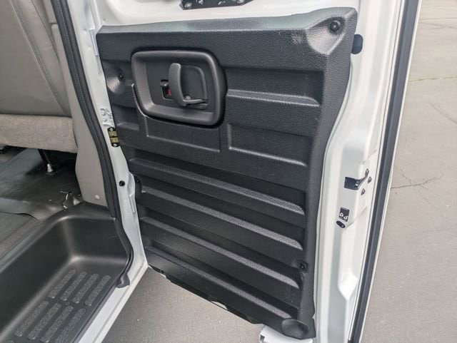 2026 GMC Savana Cargo Work Van - Photo 28