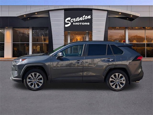 2019 Toyota RAV4 Limited photo 2
