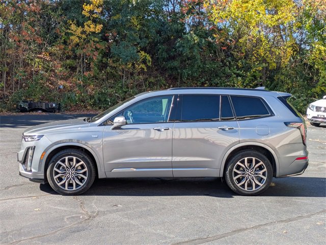 2021 Cadillac XT6 Sport photo 2