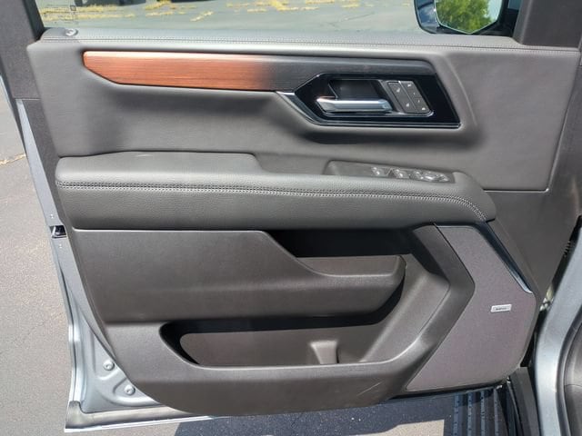 2026 GMC Yukon XL Denali - Photo 11