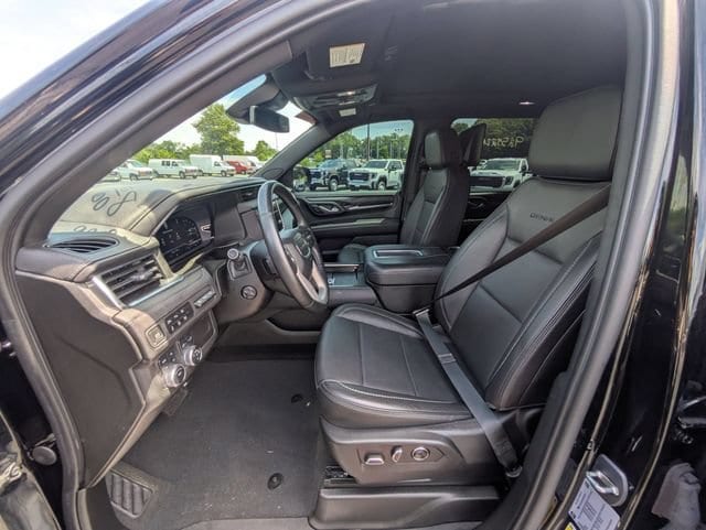 2023 GMC Yukon XL Denali - Photo 28