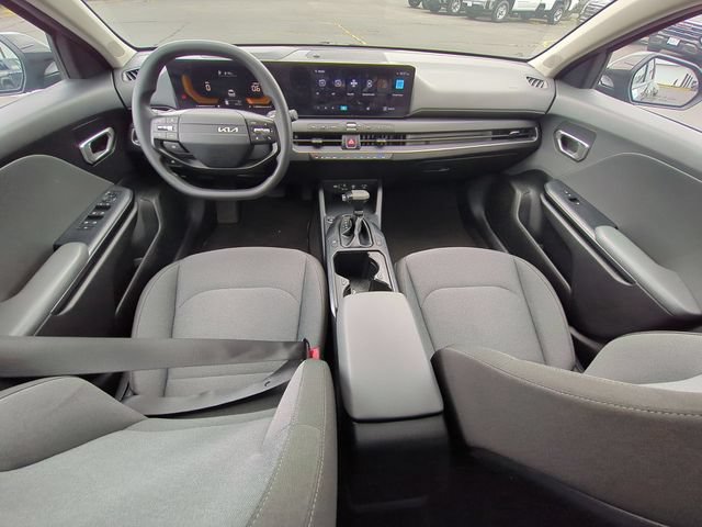 2025 Kia K4 LXS - Photo 30