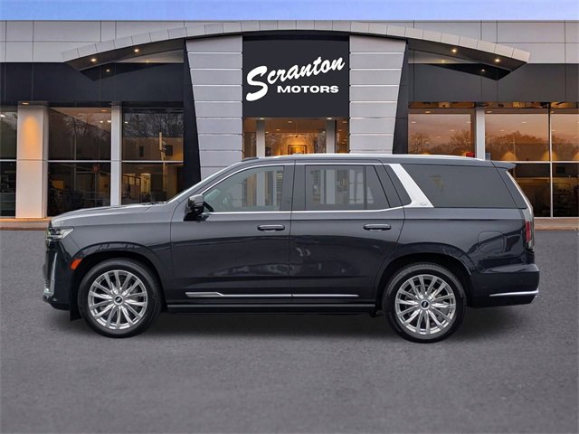 2023 Cadillac Escalade Premium Luxury photo 2