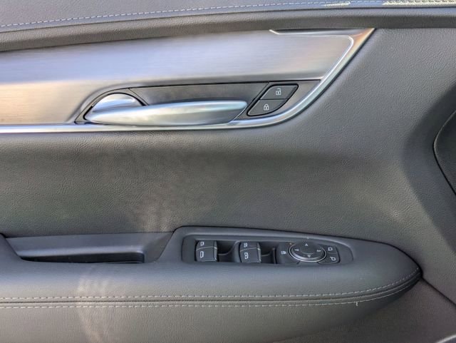 2025 Cadillac XT5 Luxury - Photo 11