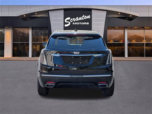 2025 Cadillac XT5 Sport photo 3