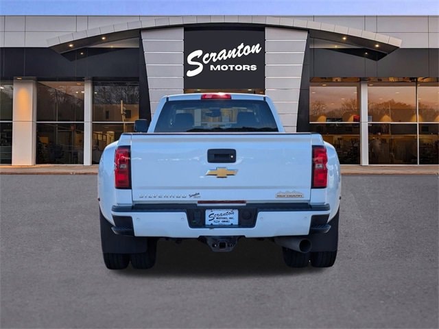 2019 Chevrolet Silverado 3500HD High Country photo 4