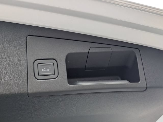 2026 Cadillac XT5 Sport - Photo 33
