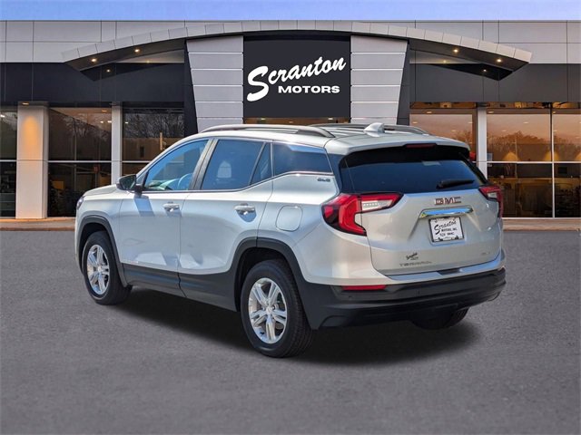 2022 Gmc Terrain SLE photo 2