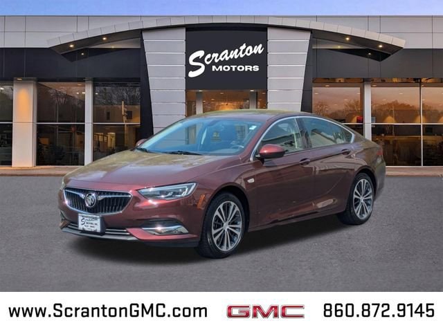 2018 Buick Regal Essence AWD's photo