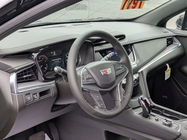 2025 Cadillac XT5 Luxury - Photo 14