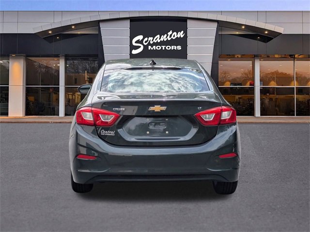 2018 Chevrolet Cruze LT photo 4