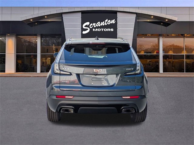 2019 Cadillac XT4 Sport photo 4