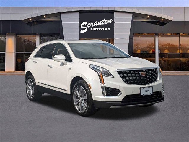 2025 Cadillac XT5 Premium Luxury photo 3