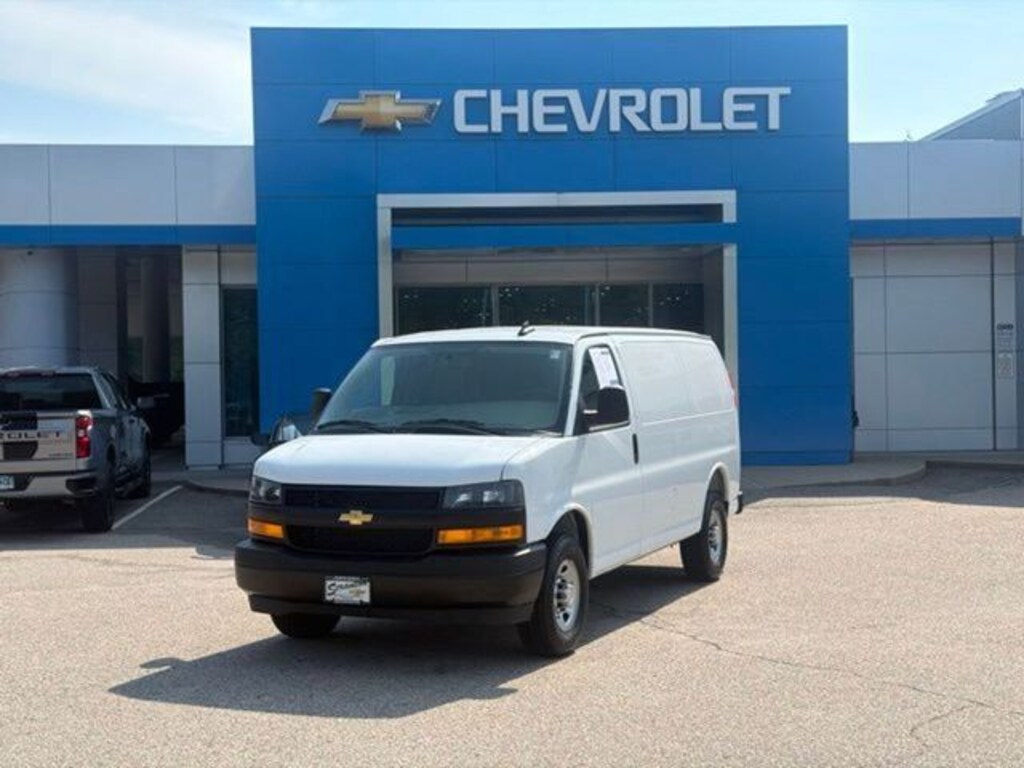 Used 2025 Chevrolet Express Cargo 2500 Work Van Van Cargo Van