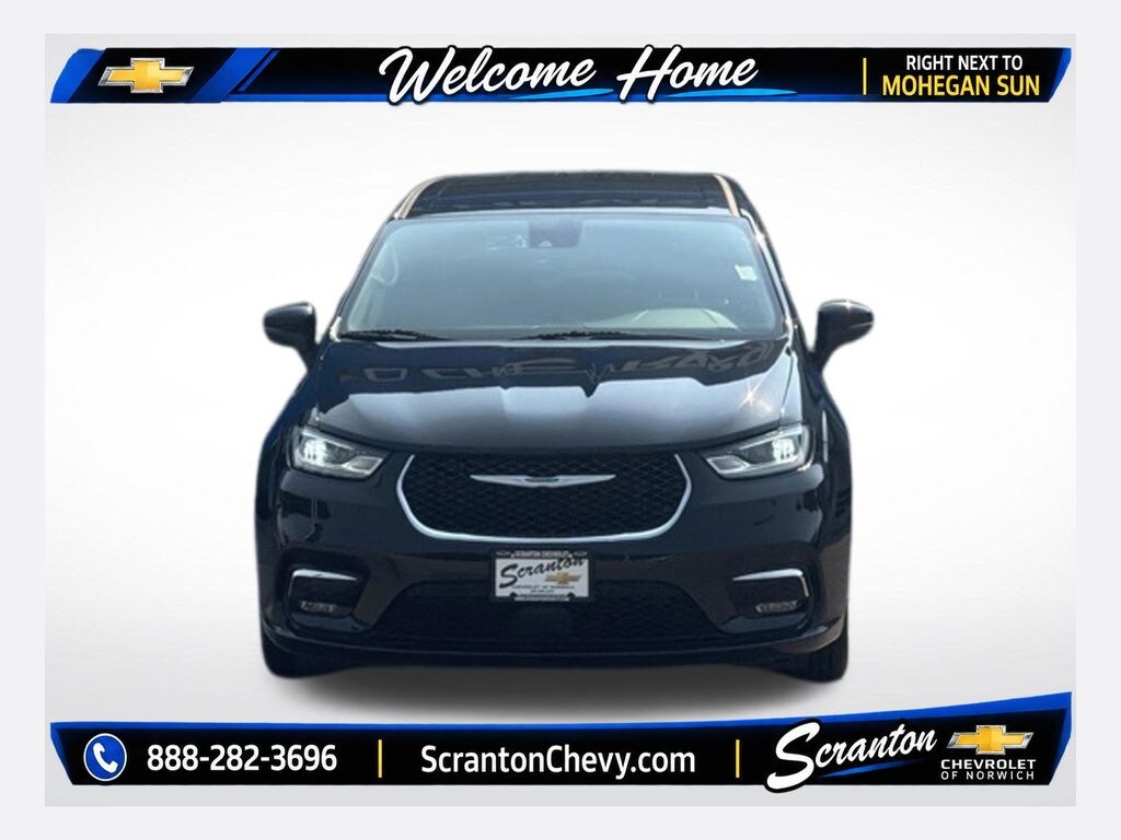 Used 2023 Chrysler Pacifica Touring L Van Passenger Van