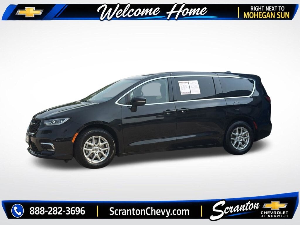 Used 2023 Chrysler Pacifica Touring L Van Passenger Van