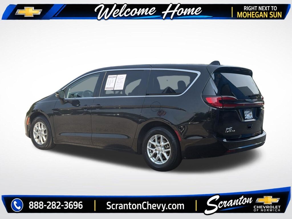 Used 2023 Chrysler Pacifica Touring L Van Passenger Van