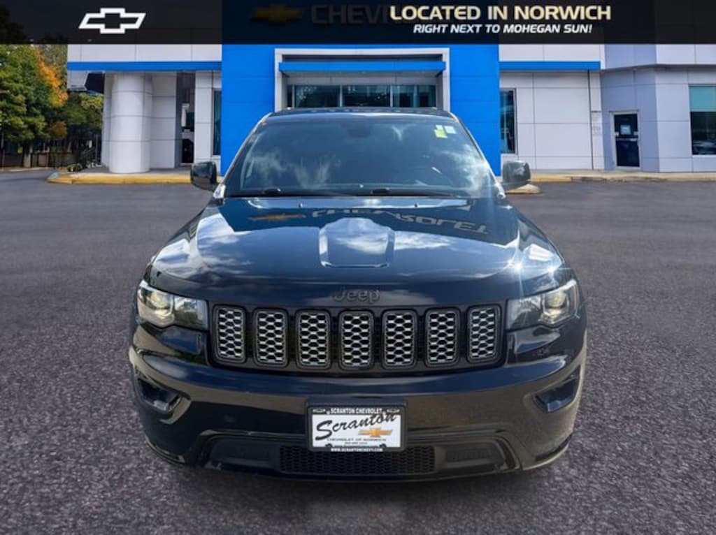 Used 2021 Jeep Grand Cherokee Laredo SUV