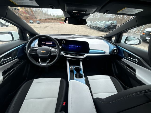 2025 Chevrolet Equinox EV LT - Photo 25