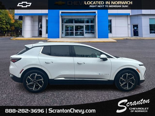 2025 Chevrolet Equinox EV LT - Photo 4