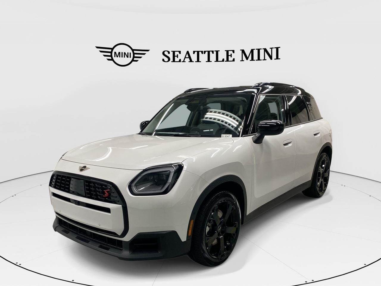 2025 MINI Countryman S's photo