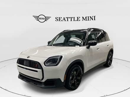 2025 MINI Countryman Iconic SUV