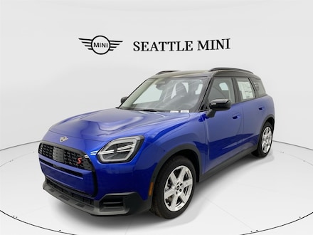 2025 MINI Countryman Signature Plus SUV