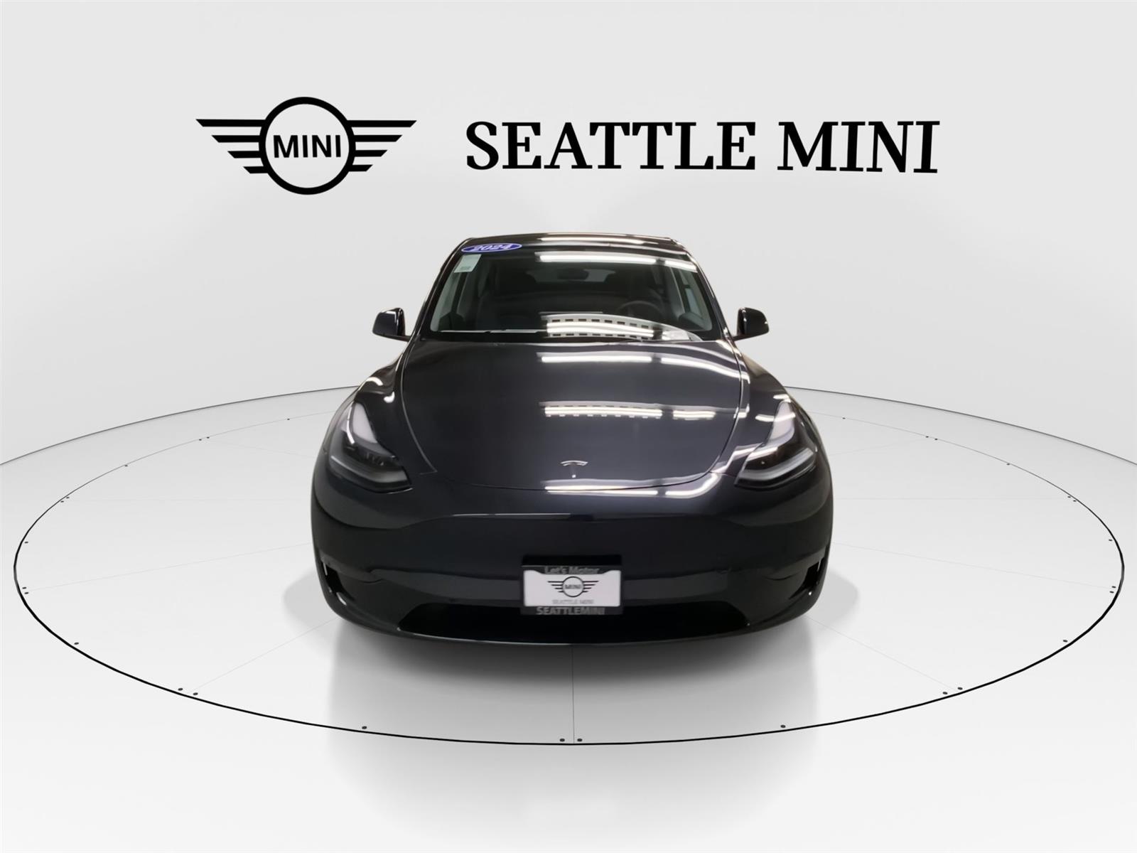 2024 Tesla Model Y Long Range photo 3