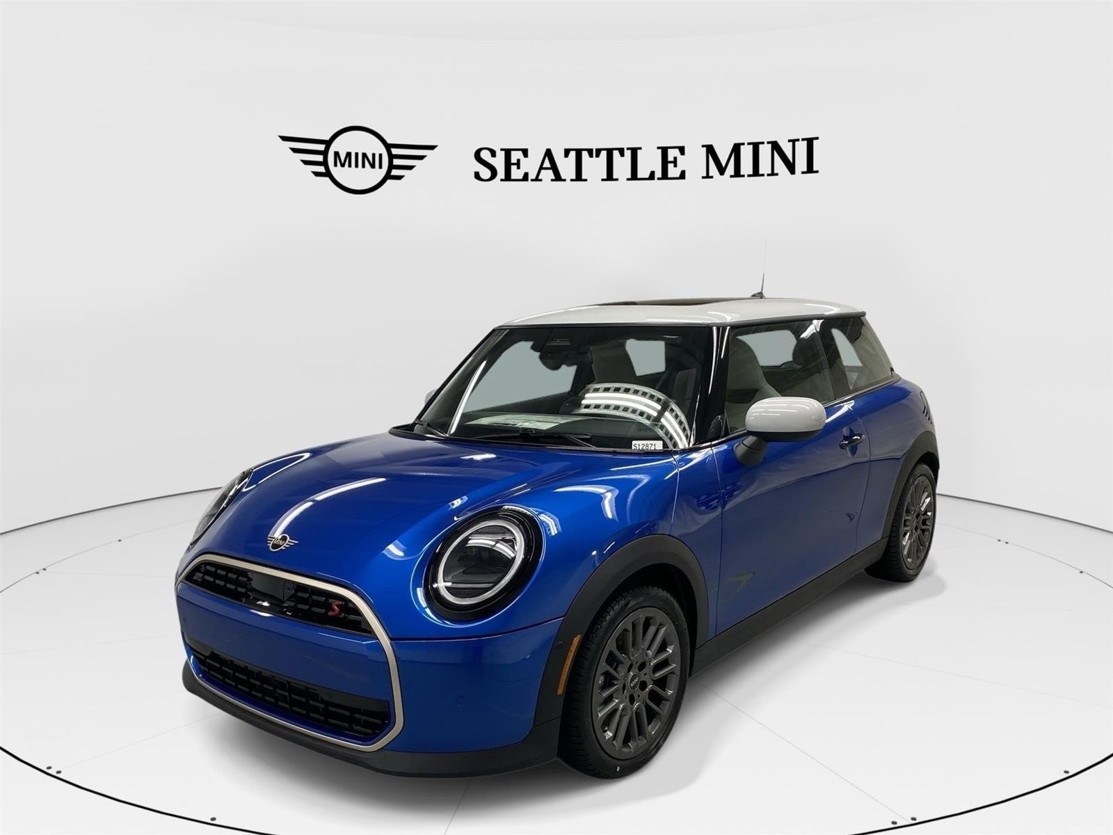 2025 MINI Hardtop 2 Door Signature Plus