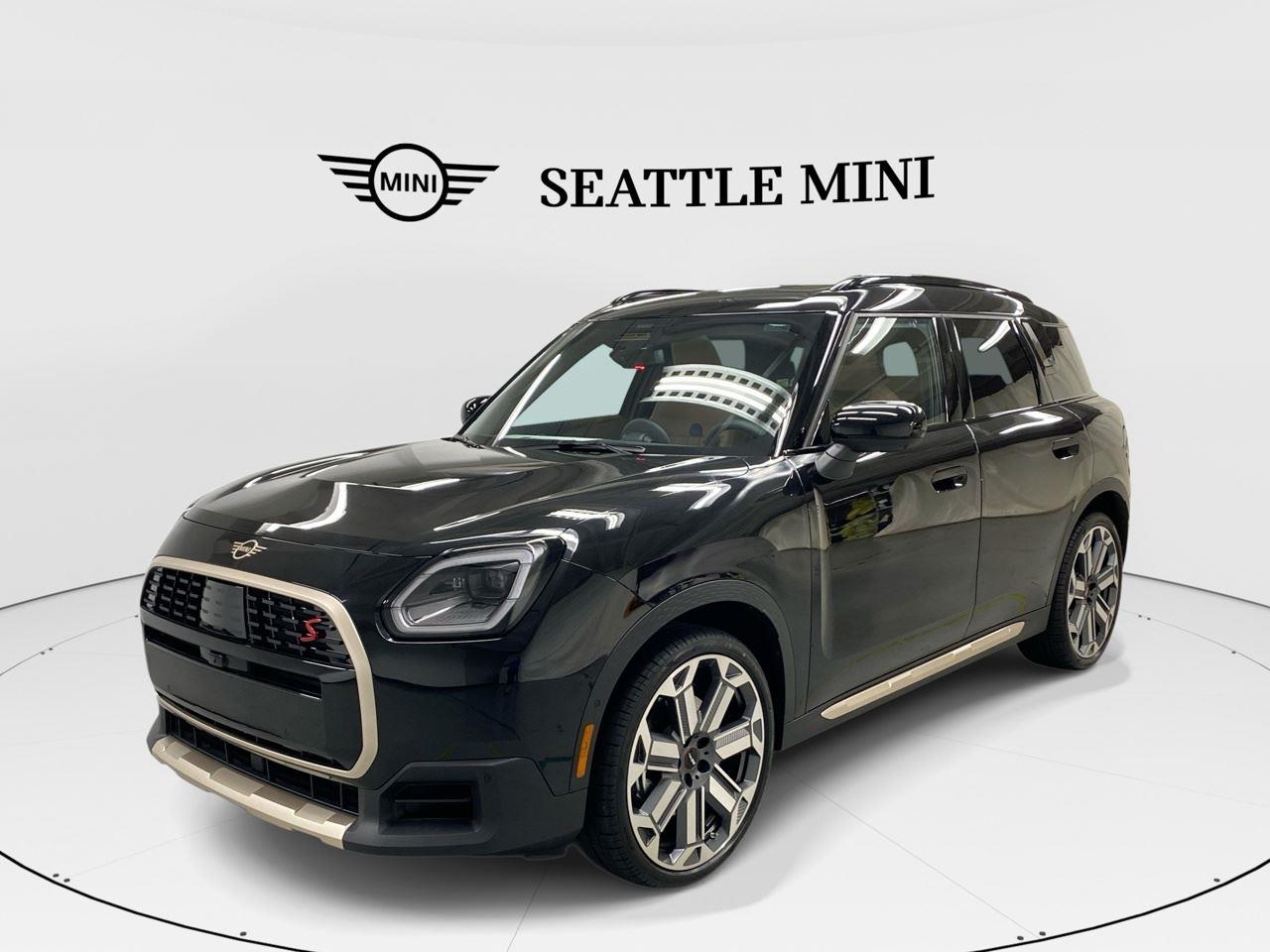 2025 MINI Countryman S's photo