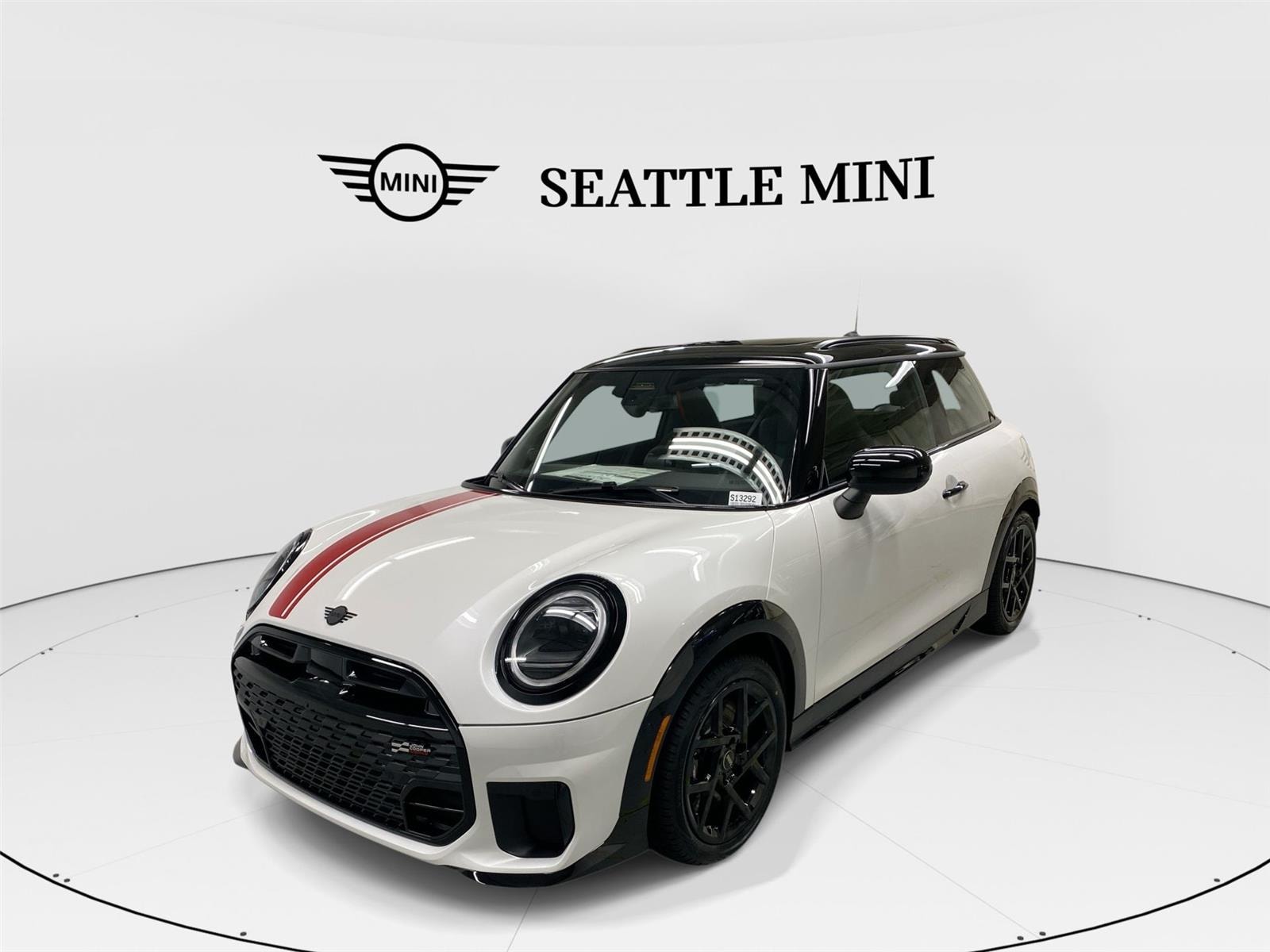 2026 MINI Hardtop 2 Door S's photo