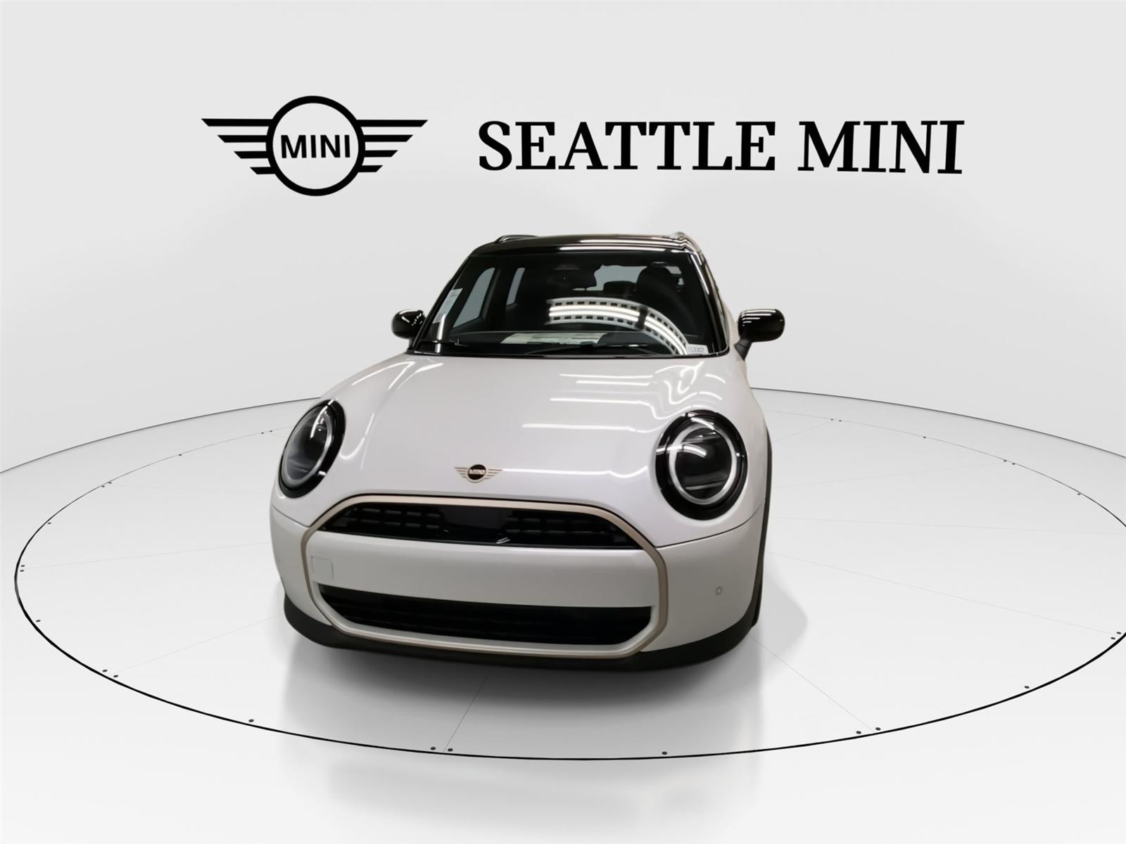 2026 Mini Cooper 4 Door Hardtop Signature photo 3