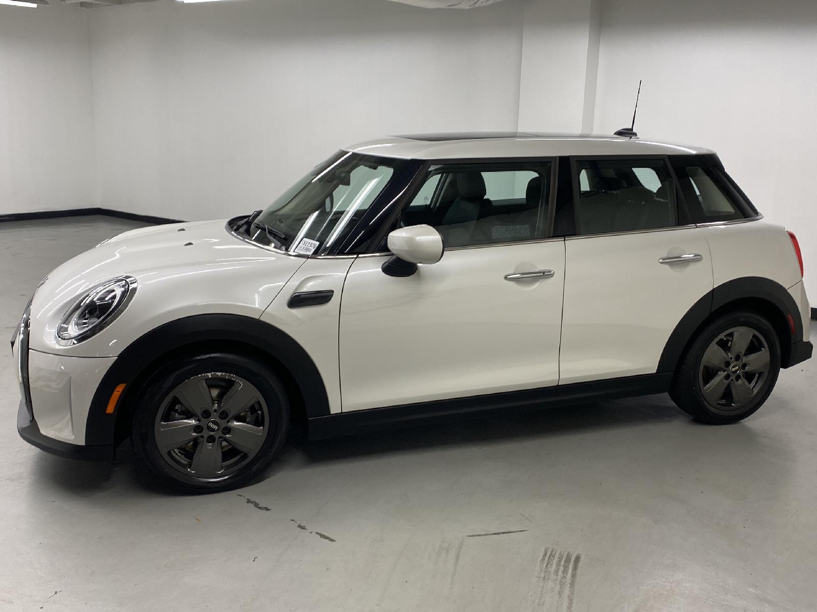 Certified 2024 MINI Hardtop 4 Door Base with VIN WMW33DK02R2V20529 for sale in Seattle, WA