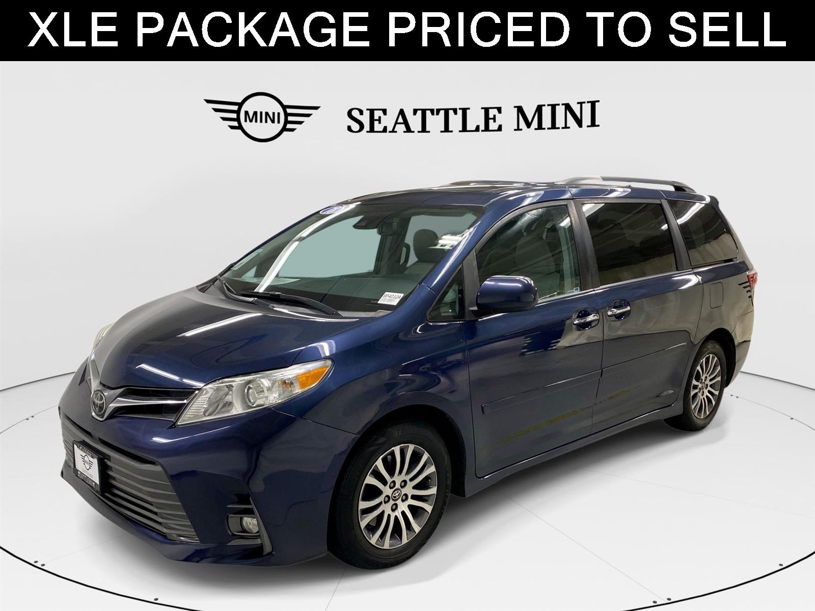 2018 Toyota Sienna XLE