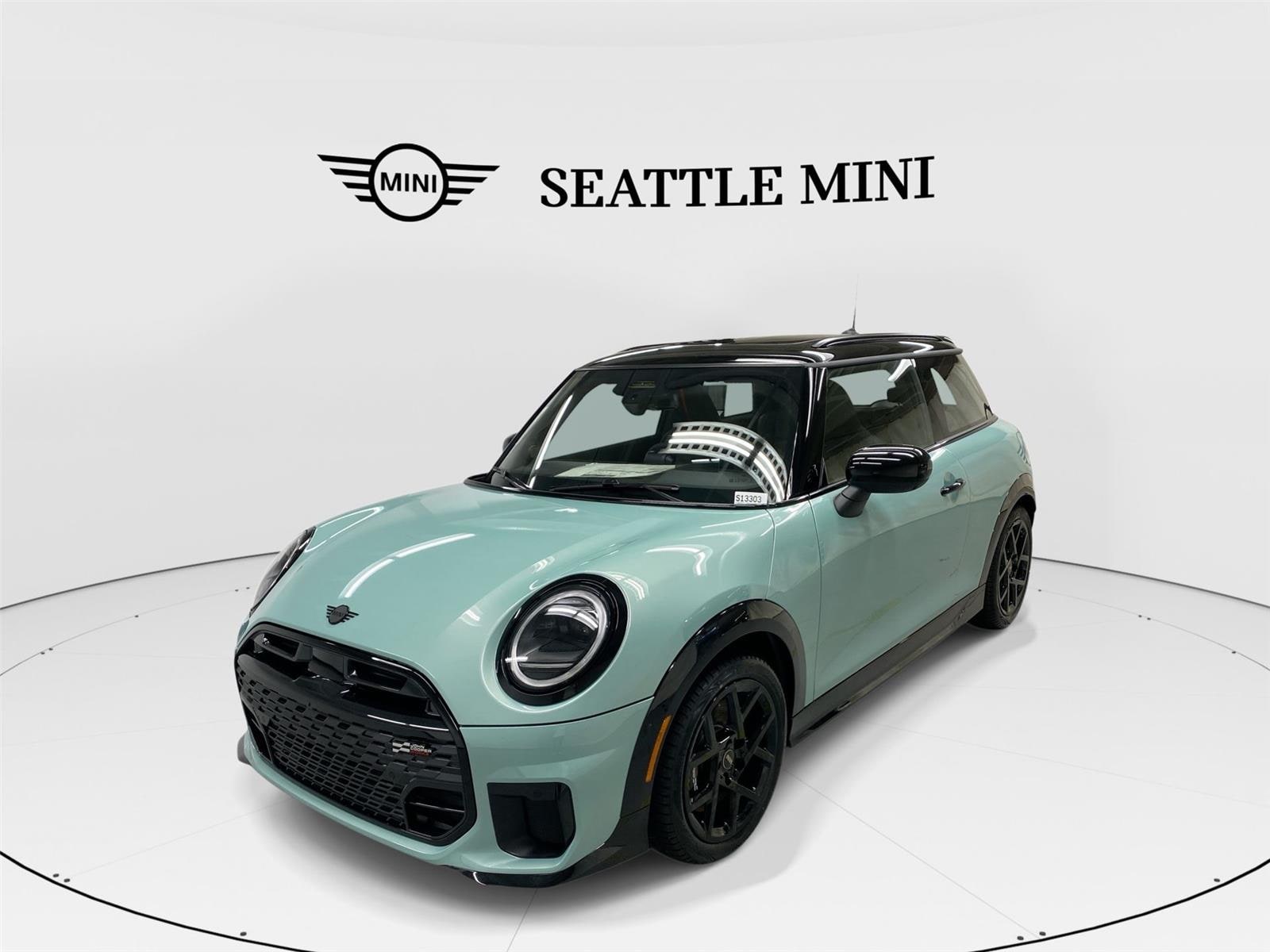 2026 MINI Hardtop 2 Door S's photo