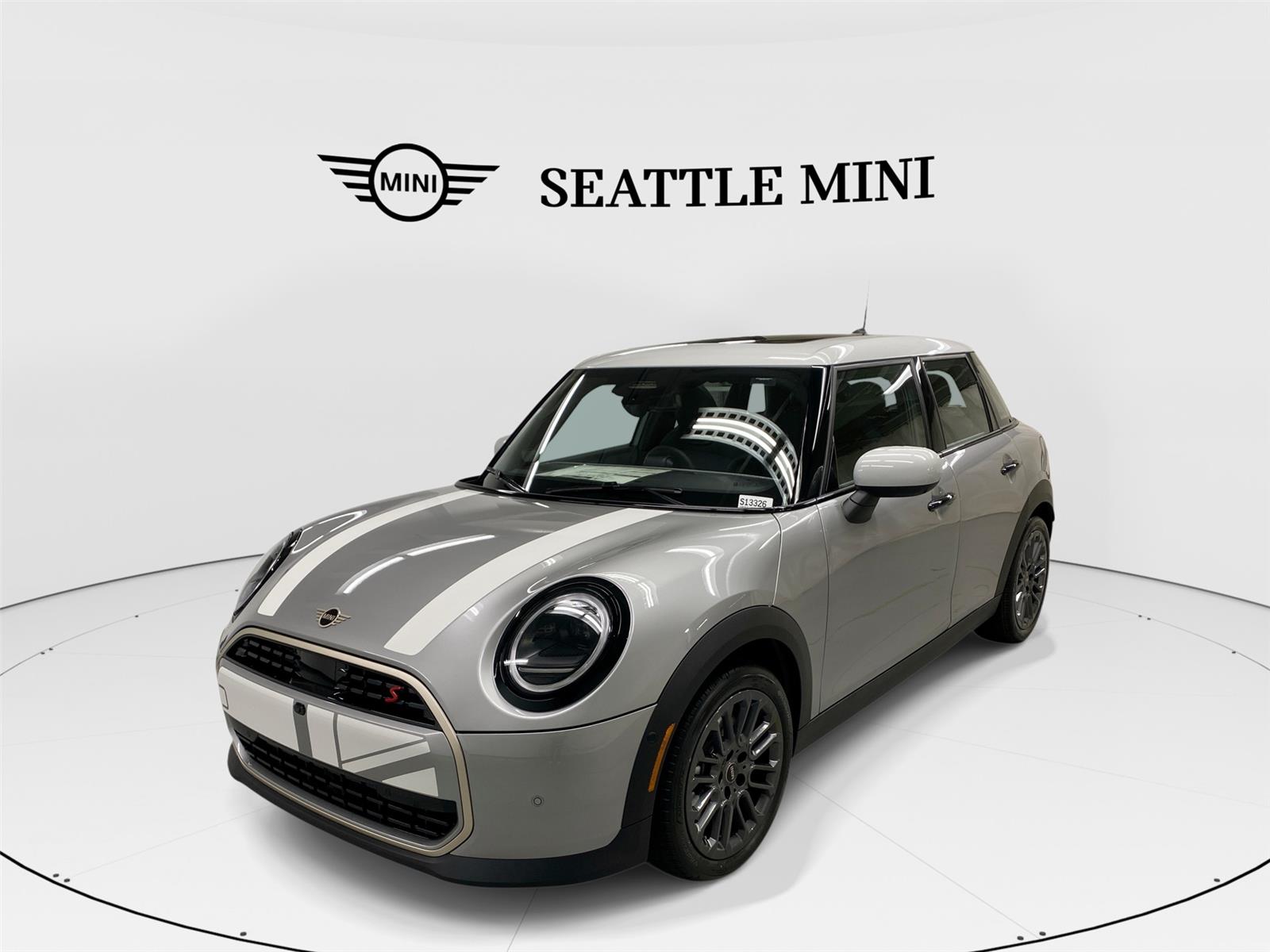 2026 MINI Hardtop 4 Door S's photo
