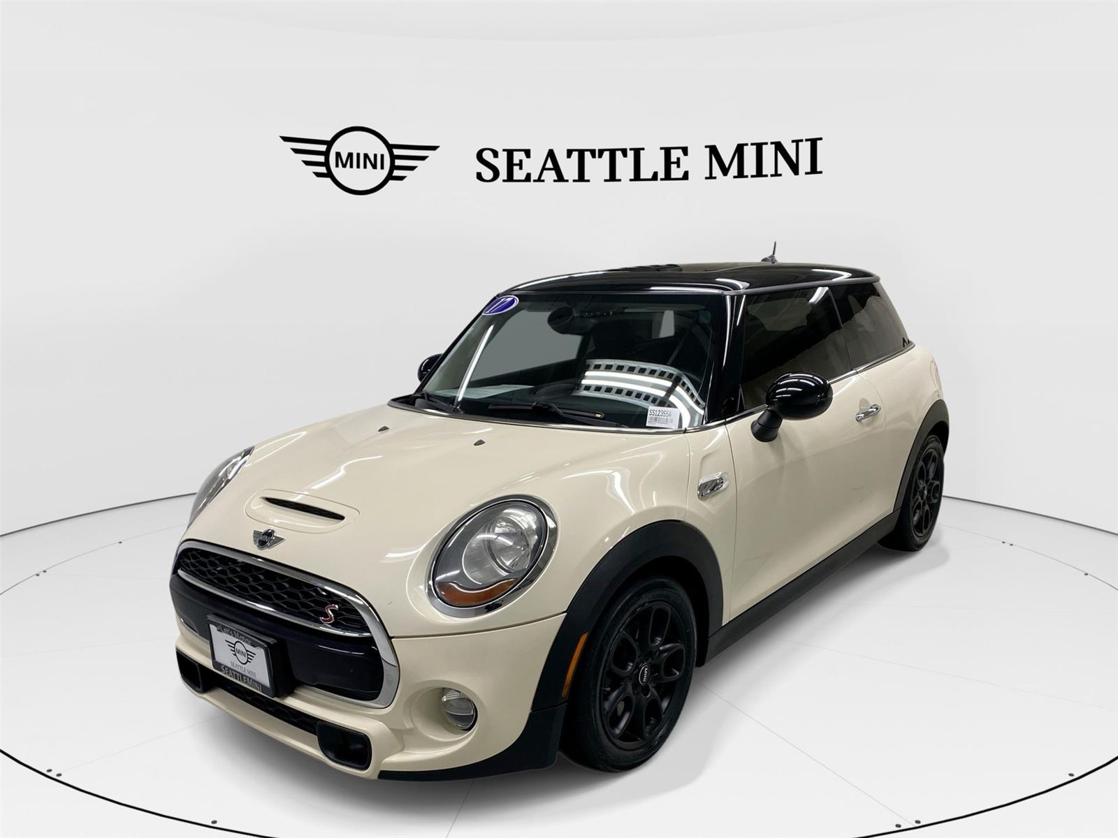 2017 MINI Cooper S's photo