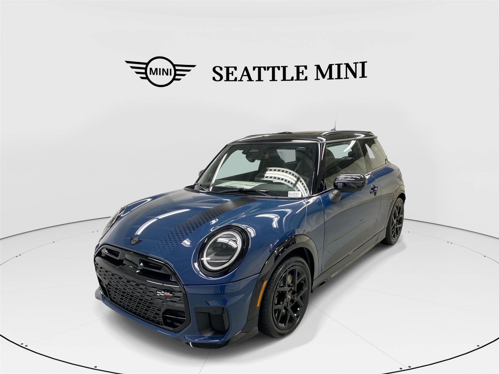2026 MINI Hardtop 2 Door S's photo